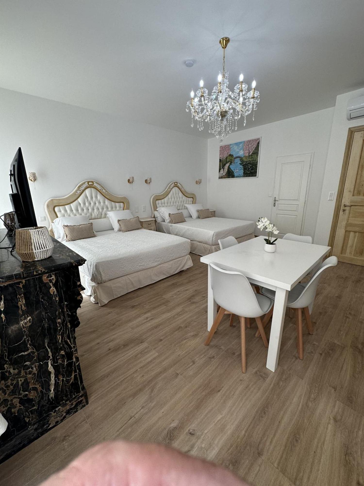 Studio Familial Du Cloitre Narbonne Ngoại thất bức ảnh