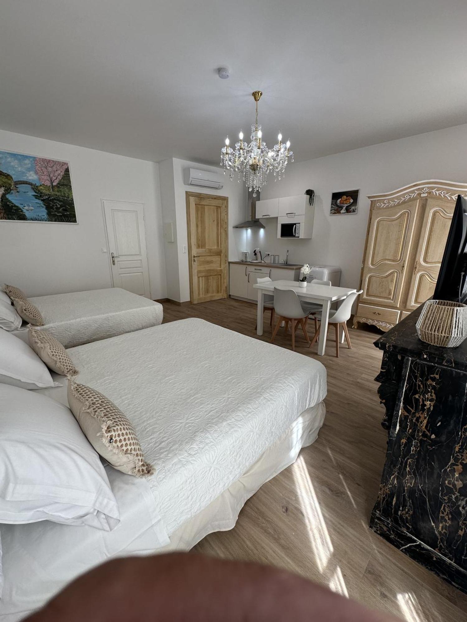 Studio Familial Du Cloitre Narbonne Ngoại thất bức ảnh